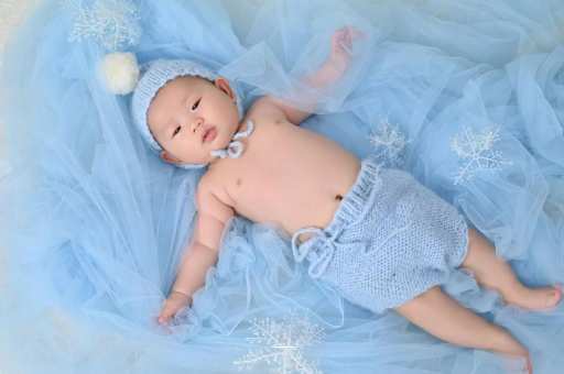 巴彦淖尔孕妇在家站着分娩